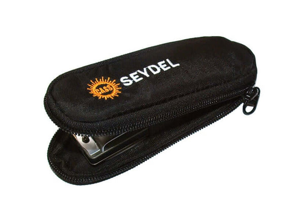 Seydel belt clip for a single harmonica